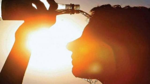 BladenJournal's tweet photo. Sweltering sun … day two, please go to https://t.co/UAD2O0J55N for the full story https://t.co/lmvH8Zm8BJ