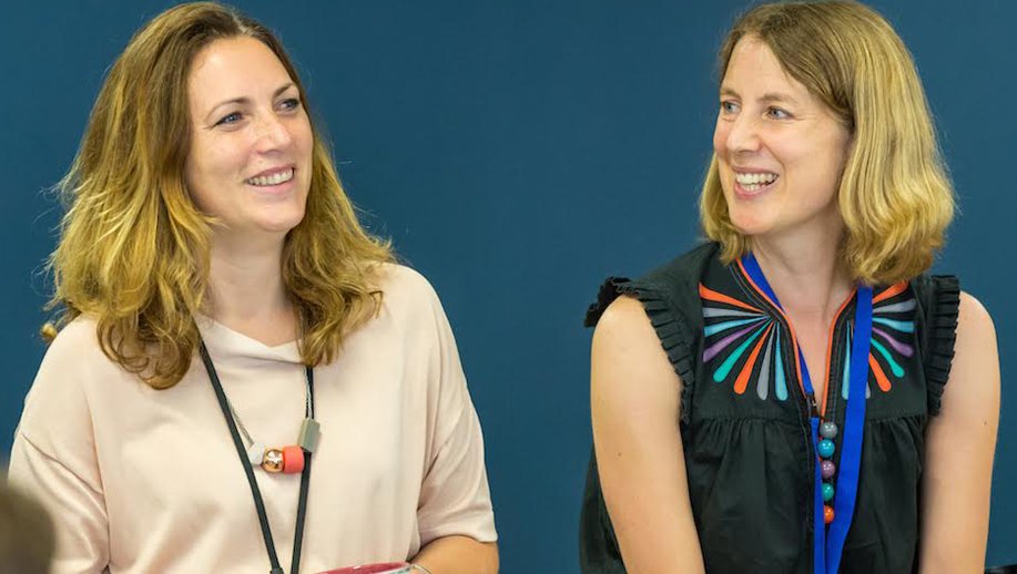 "Digital leadership is not about understanding specific technologies, it’s about understanding people." - Emily Ackroyd and Hazel Hobbs. To mark #DLWeek, government colleagues reflect on what makes a good digital leader: gds.blog.gov.uk/2018/06/21/wha…