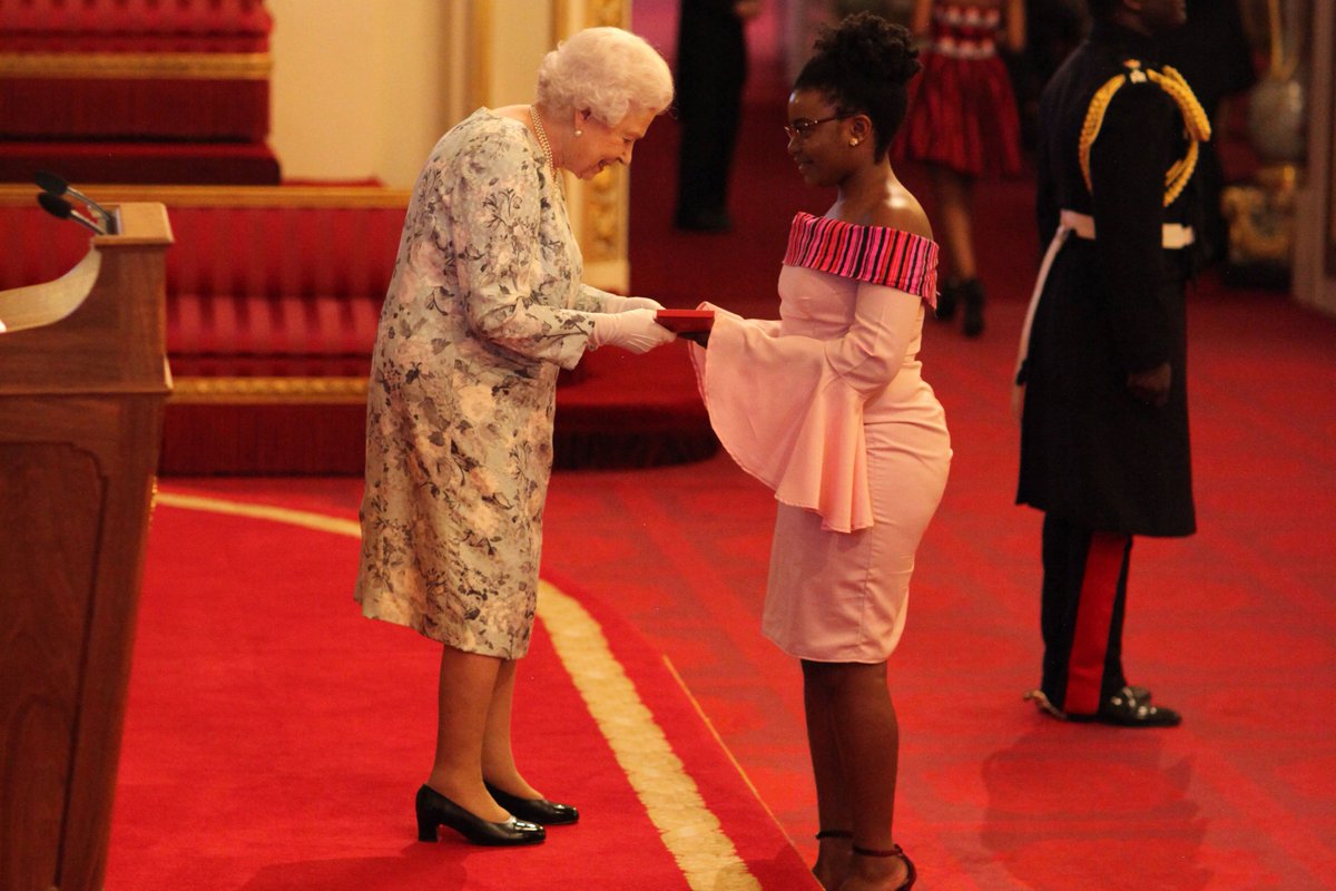 RoyalFamily's tweet photo. On Tuesday 26 June, Her Majesty The Queen, Head of the Commonwealth, will host a reception at Buckingham Palace to present awards to the @QueensLeaders 2018.  #QueensYoungLeaders https://t.co/bXgniXPQkf
