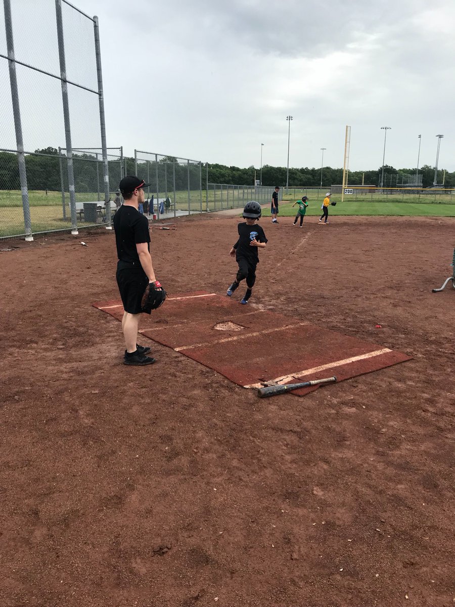 Staley_Baseball's tweet photo. Tommy Hoffecker scoring a big run at Staley Baseball Camp! https://t.co/8EMKa4izF9