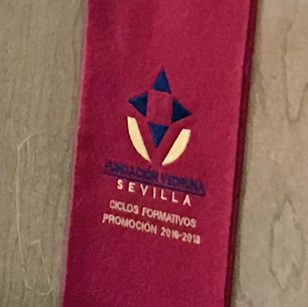 fpvedrunasev's tweet photo. A tan sólo unas horas del inicio de la graduación de los más de 230 Técnicos Superiores de nuestra Escuela Profesional Vedruna. Todo está listo para recibirlos y disfrutar juntos de su #graduacionvedruna18 #somosvedruna  No hay nada más ilusionante que #darlevidaalossueños https://t.co/Ll7nVY31eX