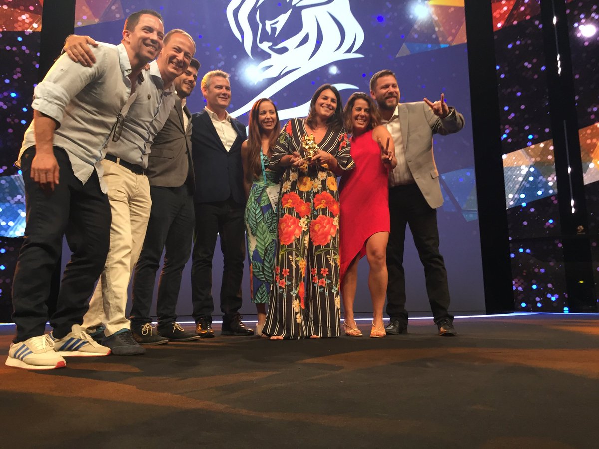 rojas_ecuador's tweet photo. Peña y Casal y un nuevo Oro en #CannesLions . En 3 años suman más de 50 leones!!!! Felicitaciones!!! @eluniversocom @canneslionsec @ucasagrande https://t.co/XsNKc3ywIb