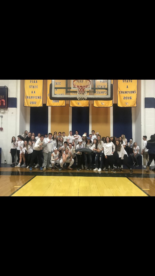 VA_Royals's tweet photo. Thank you class of 2018❗️🐐#thinkitup #BreesCheese https://t.co/a3o2mYLxZ1