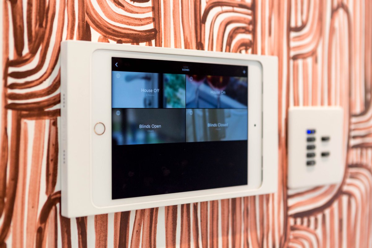 Excellare's tweet image. Ortega Luscombe. Savant system designed and installed by ⁦⁦@Cre8tiveRooms⁩. luscombe-poole.com