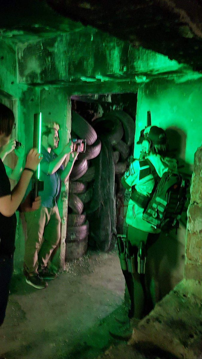 ItsAspira's tweet photo. "Chaos is my home"

Some behind the scenes pictures of me as Ela from the video shoot 👀
#Rainbowsixsiege #cosplay

Link to video: https://t.co/2278RlvUPE https://t.co/fYhIIY9oVL