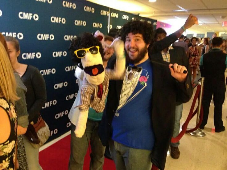 ParadisoPuppet's tweet photo. I don't usually do the whole #TBT thing. But, COME ON! :-) @campusmoviefest
#ParadisoPuppets #PuppetFriends https://t.co/eeDxvYLdjK