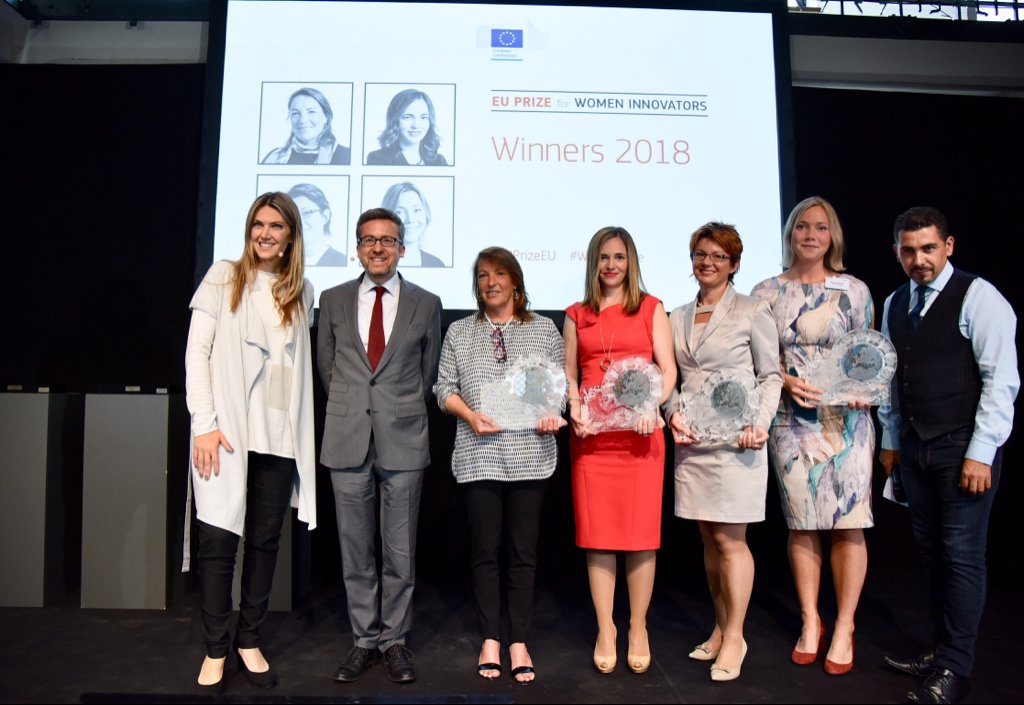 Moedas's tweet photo. Four outstanding women entrepreneurs inspired us today with their winning ideas. They are the brains behind some fantastic innovations that are already improving people's lives. Discover who won the #WIPrizeEU 2018 here! 

⇢ https://t.co/QZNDnqkDt1 #WomenRule https://t.co/yWYCiB3bo9