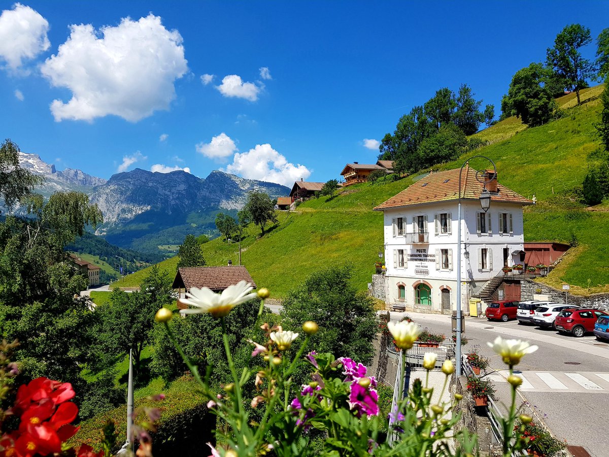 manigodofficiel's tweet image. Voilà l'été 😎🌞⛰
Vous venez profiter de nos montagnes ???

#mymanigod #annecymountains #savoiemontblanc #été