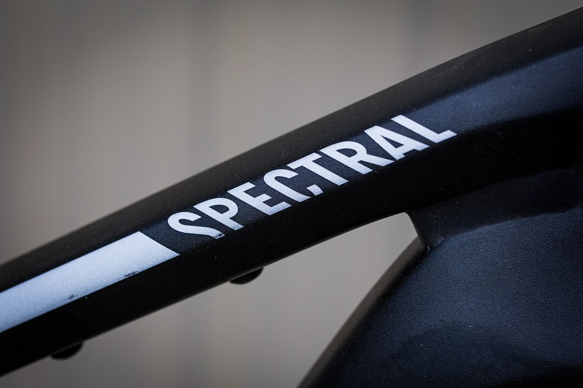 CanyonUK's tweet photo. You've heard of the n + 1 rule? With the #SpectralAL, you could get away with n + 2 according to @bikemag​!

Learn more→ https://t.co/N19KOtzegv https://t.co/4onXZ27tQ6