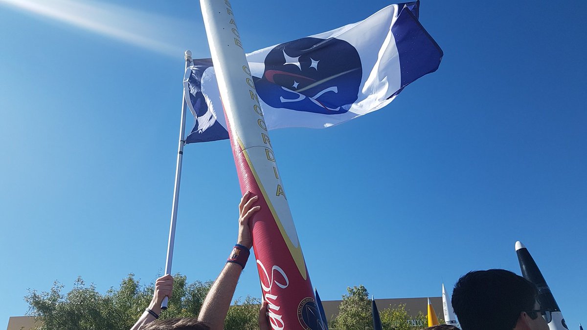 SpaceConcordia's tweet photo. Flying the SC flag at @Spaceport_Cup!

#SCRocketry #SpaceConcordia #Concordia #SACup18 https://t.co/6PWQBDPmm0