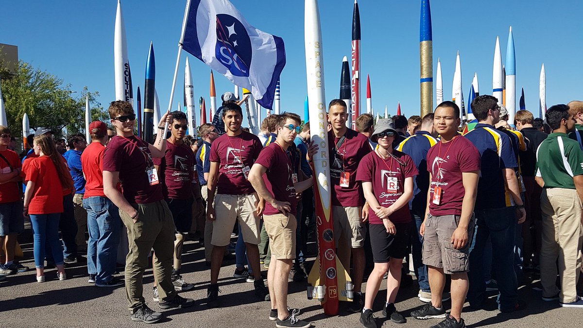 SpaceConcordia's tweet photo. Flying the SC flag at @Spaceport_Cup!

#SCRocketry #SpaceConcordia #Concordia #SACup18 https://t.co/6PWQBDPmm0