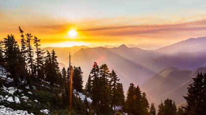 ForestServiceNW's tweet photo. Happy #FirstDayofSummer! Longer days mean more adventures &amp; fabulous outdoor memories. Go have yours today! #SummerSoltice https://t.co/3eBdC7ueb1