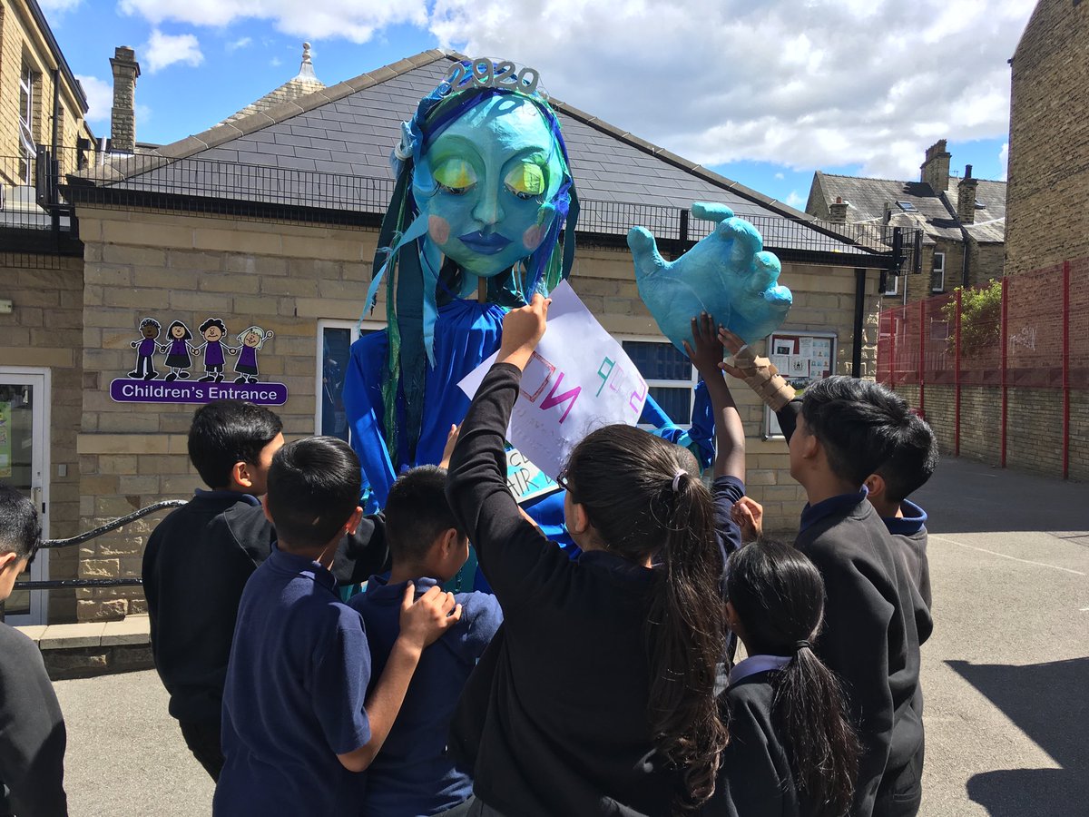 anna watson tweet media