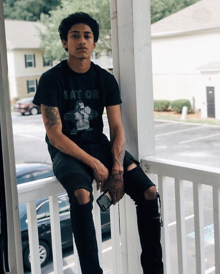 keyrapshq's tweet photo. look out guys cause i got stuff coming up https://t.co/DYkGnA53Ci