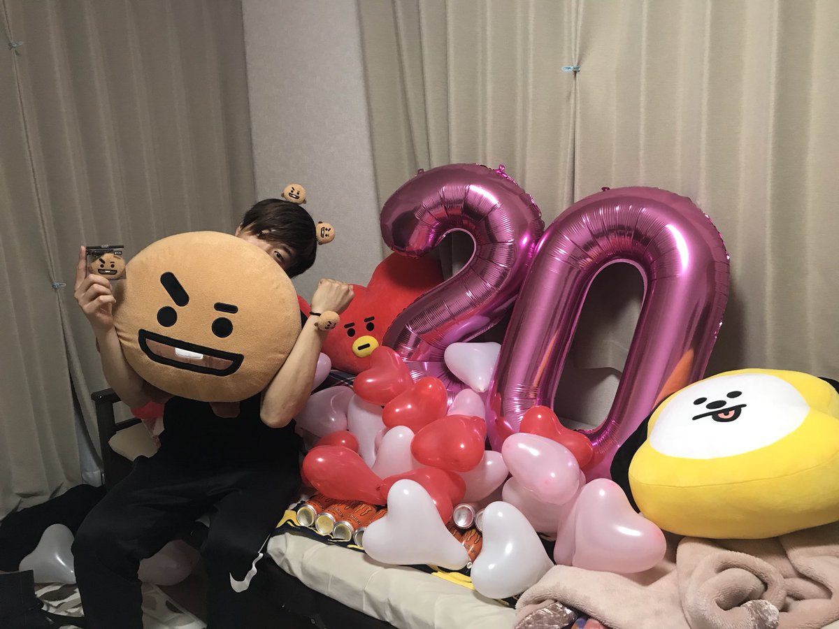 kachummy's tweet photo. わたくしごとですが
本日成人を迎えました😝

これからARMYの方、merryの方との輪をもっと広げていけたらと思います😘💋 https://t.co/M6tfyilLFM
