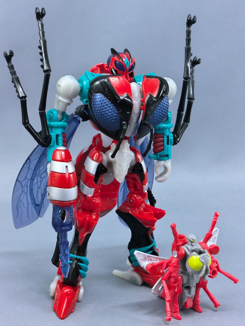 今日も今日とて寝る前の #トランスフォーマー 。今回はBOTCON2015の