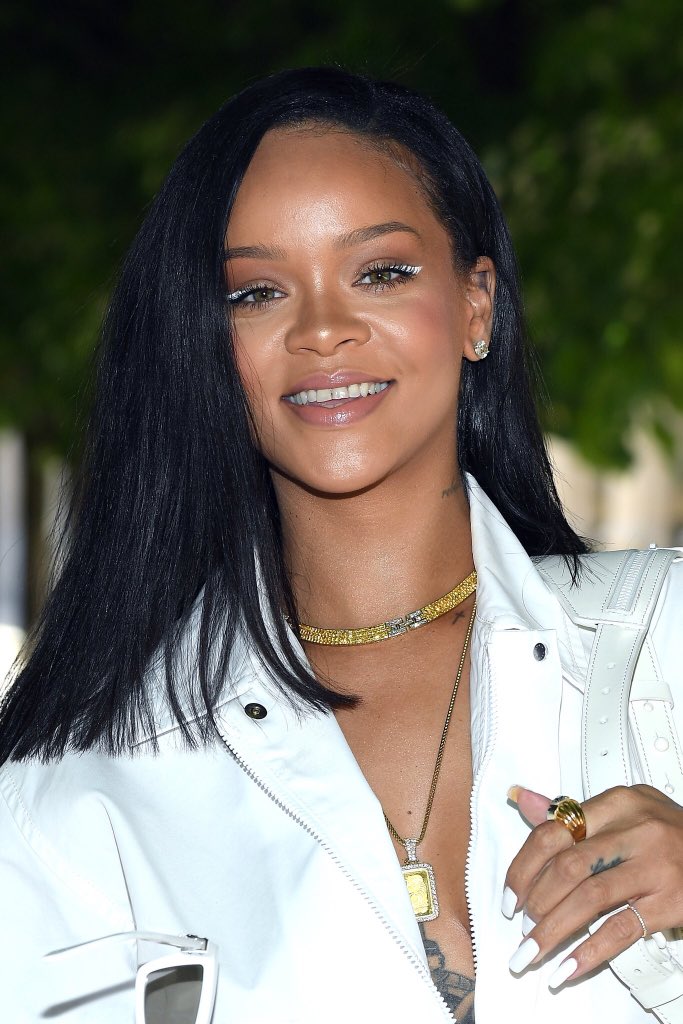 Rihanna2 tweet picture