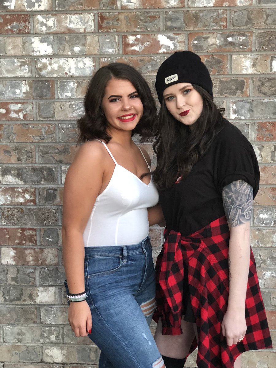 DrewPaige_'s tweet photo. happy birthday to the best hype man i’ve ever had!! thank you for supporting me and lifting me up no matter what the case is. i love you so much chloe downs 🧡 
here’s to beating teen pregnancy 😉🎉 https://t.co/WEmP8zLyCK