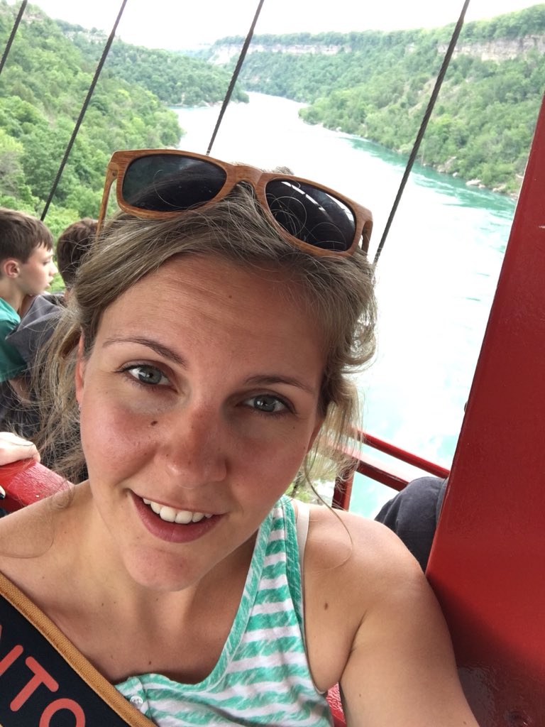 Ms_Elliott5's tweet image. Big bonding moment with my 7s when I faced my fear of heights with them on the Niagara Aero car! #endofyeartrip
