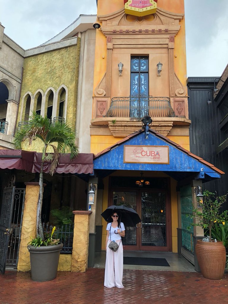 serrano_pedroj's tweet image. 2 Mary Popins en #Orlando ultimando #Sedpoint @AstraZenecaES @SEDiabetes @somos3ways