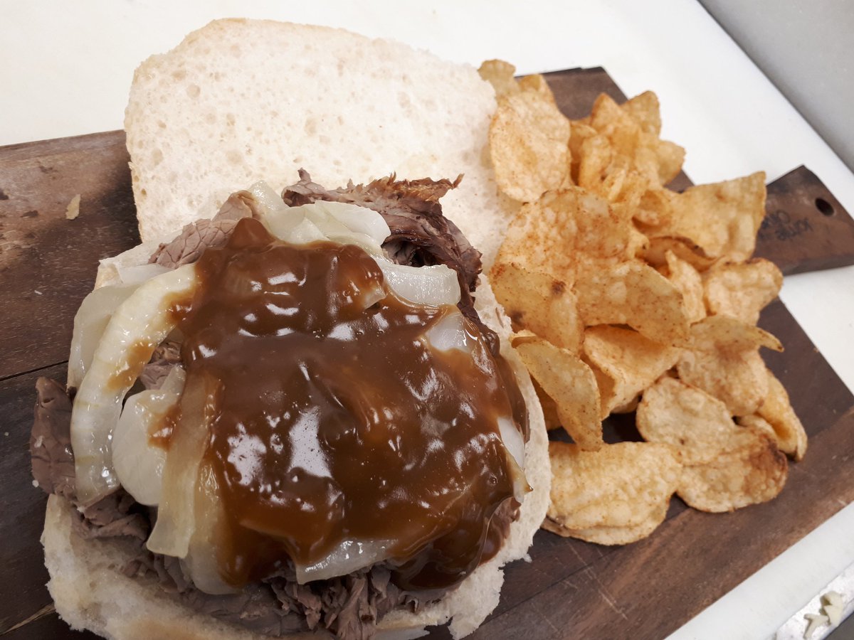 McmastersMeat's tweet photo. [Lunch Special]Hot Roast Beef with Onions and Gravy $6.99 each.
GET ONE BEFORE THEY ARE GONE https://t.co/2OyxioDkFi
