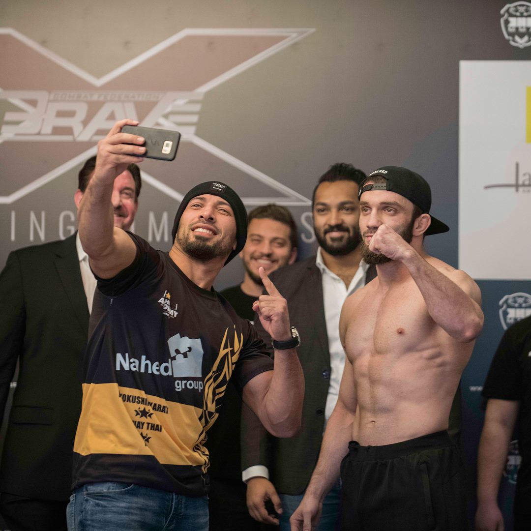 hhskmedia's tweet photo. HHSKmedia
Published by Khalid Hamad · 37 mins ·
It’s #SelfieDay with Brave CF warriors always nailing it right before the action!
Who snapped the perfect selfie?
.
#mma #bravecf #selfie #fight #mmafighter #bravefights #brazil #jordan #bjj #boxing #martialarts https://t.co/xPdezYLSYw