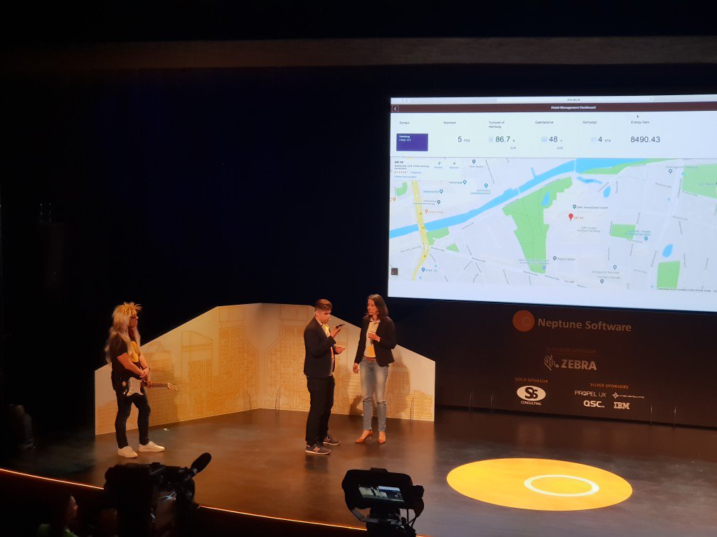 mortenprom's tweet photo. Pretty cool integration between #Neptune & Google Assistent by @StanjaMW & @NormanMerten at #NeptuneUXSummit https://t.co/jg3YcCysOl