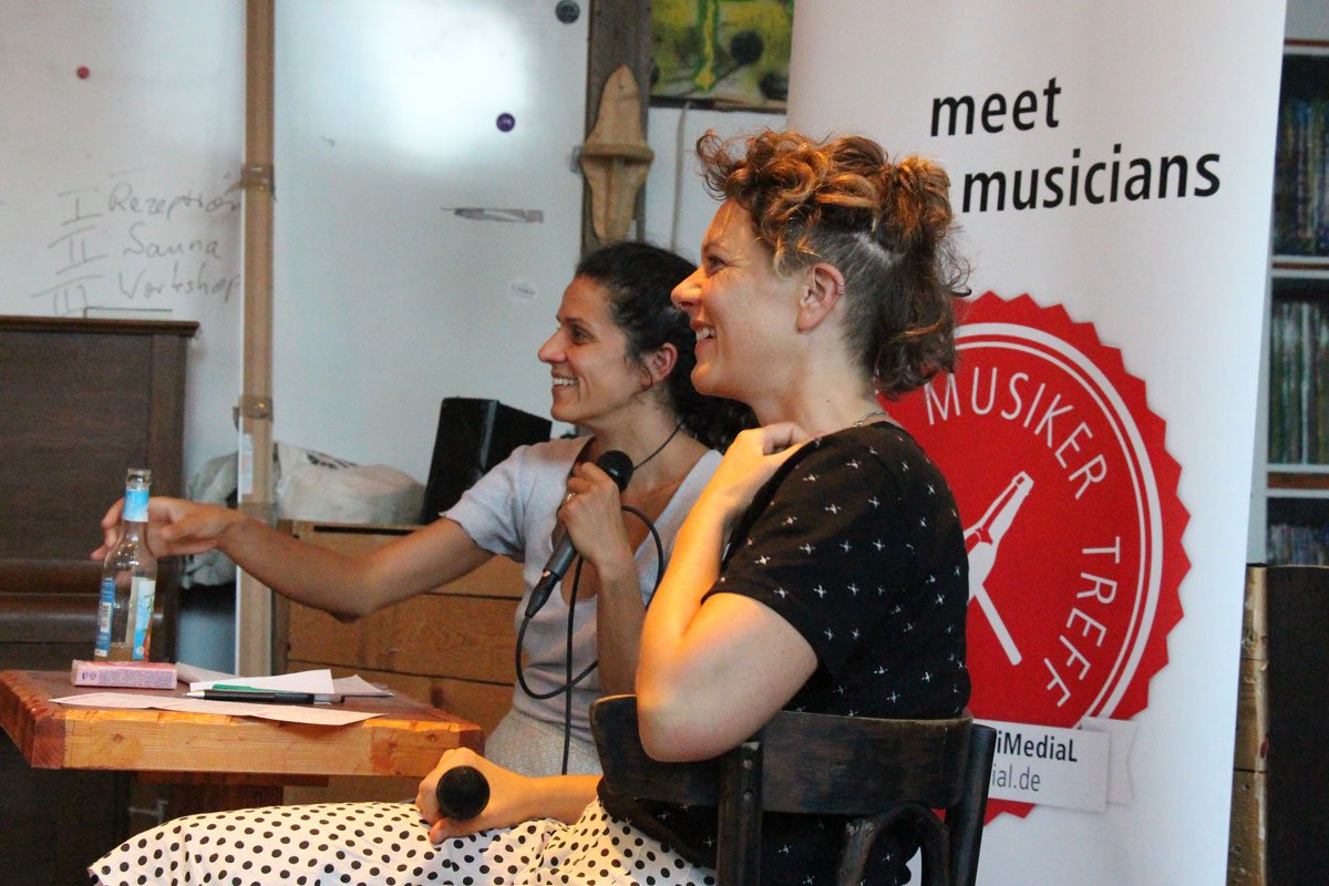 DigiMediaL's tweet photo. Some impressions from the BMT this week #busking - getting ready for a hot summer - we'll go on a summer break and be back with the next #Berliner #Musiker #Treff in September. Have a hot summer everyone! https://t.co/Je4w6hq1AK
