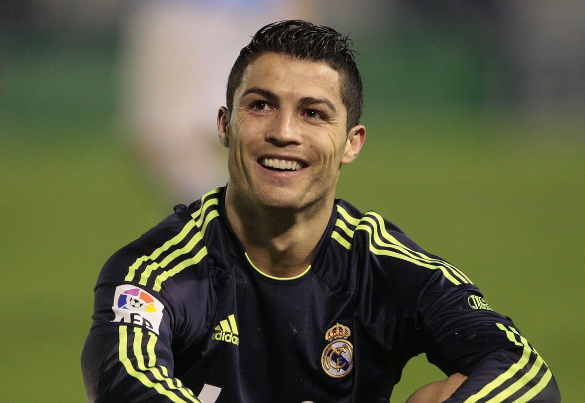 FuckableMen's tweet photo. hot soccer players appreciation post https://t.co/4tVLzcGWti