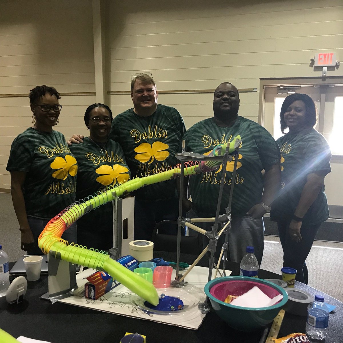 gbold's tweet photo. STEM activity courtesy DMS teachers Harris, Howell, Barr,Bolden, and May. #HGRESA #SummerMSP project # enhancing student achievement # STEM https://t.co/MQKpq7n98c