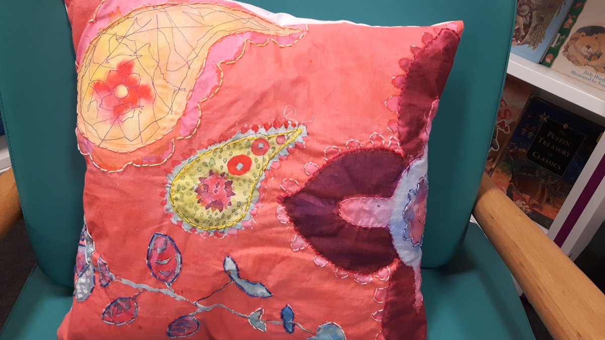 StreetFodder's tweet photo. Cushion number 2 from one of our Year 10 Craft group. I would definately have this on my sofa @GrangeTechArt @GrangeTech https://t.co/HDRsuN46NU