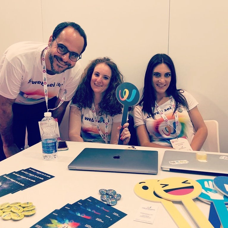 WebToEmotions's tweet photo. La prima giornata di #wmf18 volge quasi al termine...stanchi ma molto felici! 😊 @ilfestival https://t.co/GaJPL66Zfz