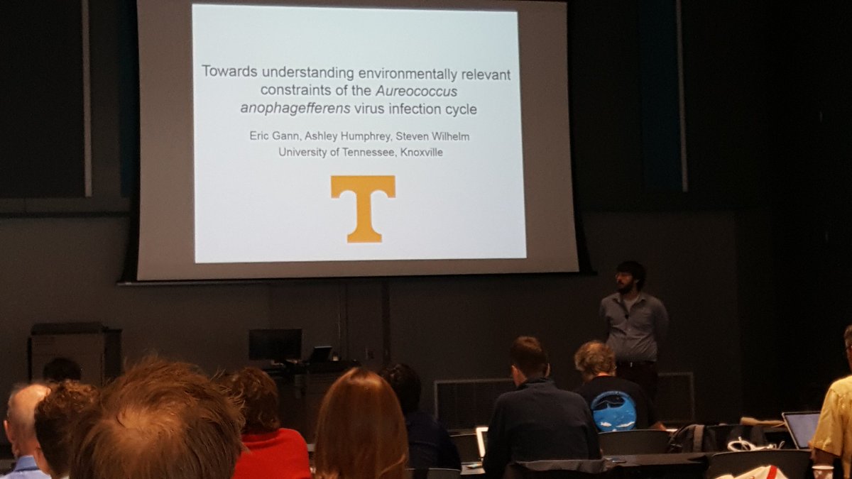 TN_Marine_Micro's tweet photo. @UTKMicrobiology 's Eric Gann updating the #AVW9 crowd on progress in AaV research.... https://t.co/GeFv55uhqH