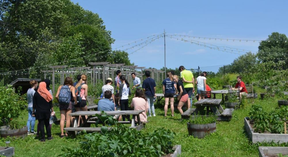 <a href="/RutanTucker/">Rutan & Tucker, LLP</a> partners with the @Chargers to help a Simon National Merit Scholar from Costa Mesa High School attend the Yale Young Global Scholars, Sustainable Development &amp; Social Entrepreneurship. rutan.com/rutan-and-los-…