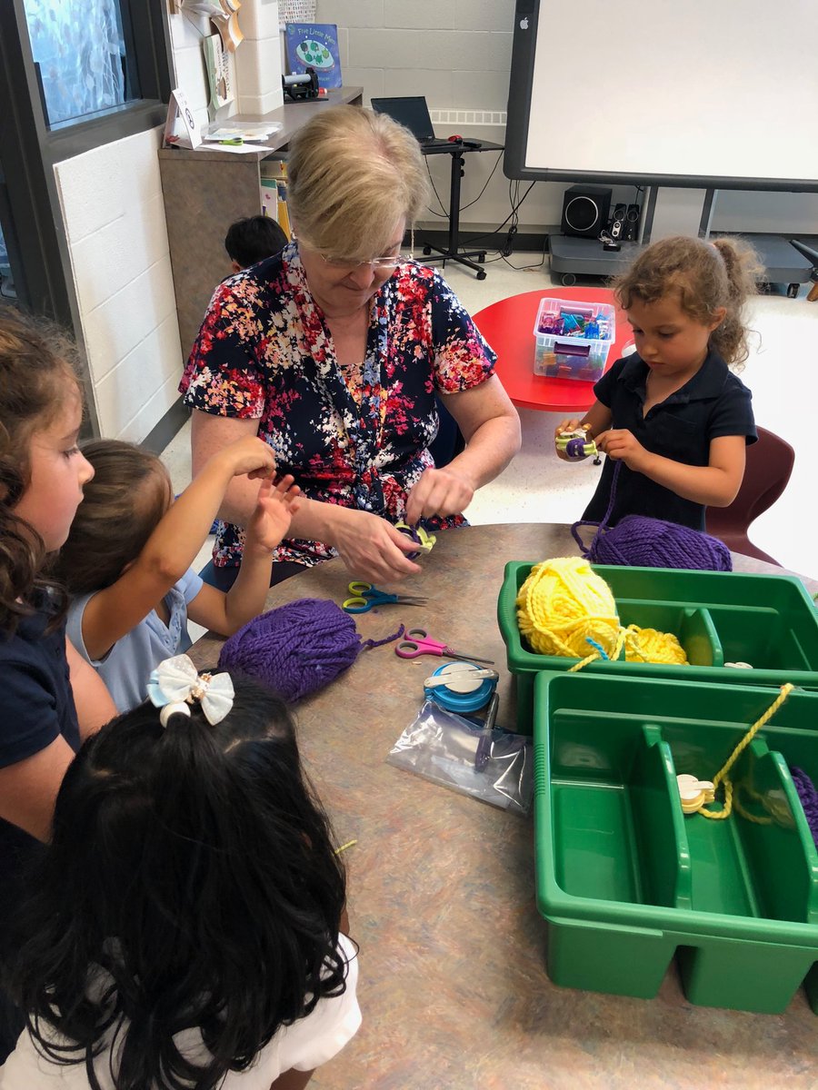Creating pom poms with Ms.Lion at makerspace <a href="/lion_/">Leonid</a> tl <a href="/FFMcGinn/">Mike McGinn</a>