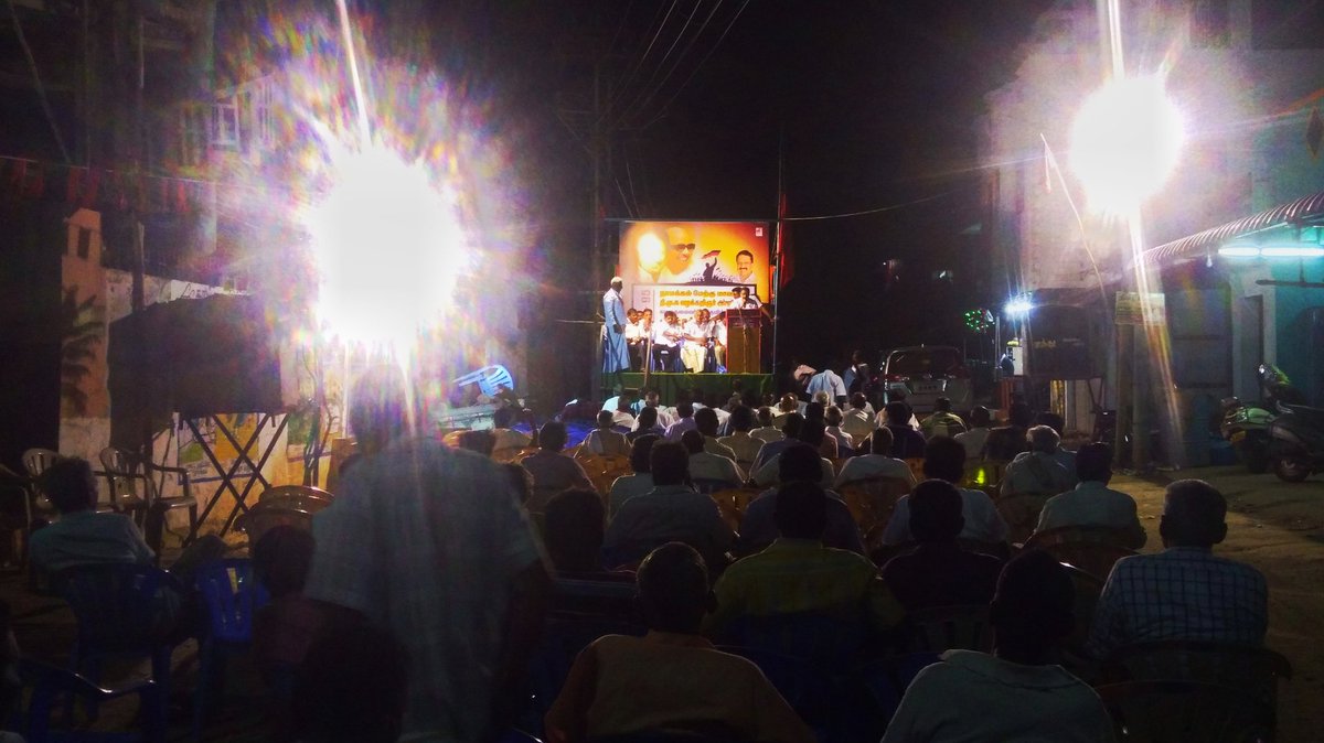 dmk_yuvaraj's tweet photo. ��ிமுக மேற்கு மாவட்டம், திமுக வழக்கறிஞர் அணி, கலைஞரின் 95 வது பிறந்தநாள் விழாவை முன்னிட்டு பொத்தனுர் இன்று மாலை பொதுக்கூட்டம், இதில் அண்ணன் சட்டமன்ற உறுப்பினர் K.S.மூர்த்தி அவர்கள் சிறப்பு உரையாற்றினர், அவர்களுடன் திமுக வழக்கறிஞர்கள் திமுக உறுப்பினர்கள @mkstalin
@ksmoorthy990 https://t.co/YxDKL8RmBw