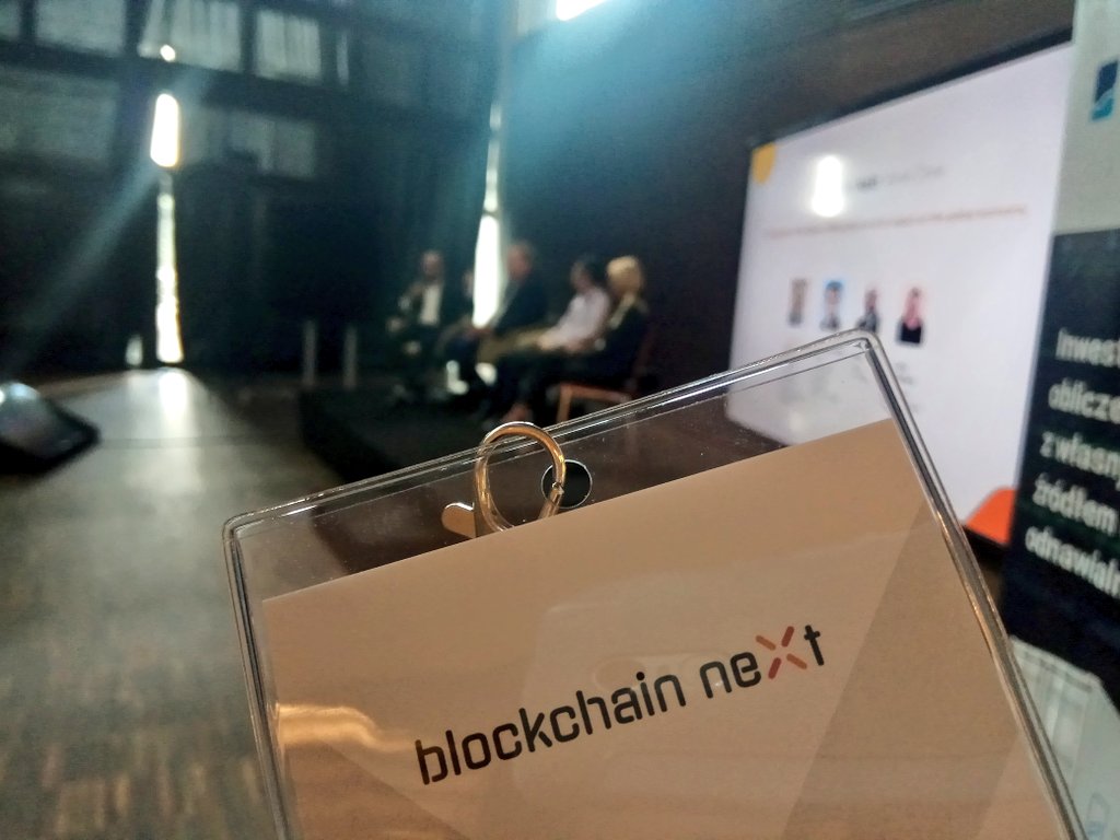 pressagnes's tweet image. Kryptowaluty, wdrożenia i nowe technologie -  pomysłodawcy i inwestorzy rozmawiają dzisiaj na #BlockchainNext w @PGENarodowy o rozwoju #blockchain. Podczas prelekcji można skosztować  też jak smakuje płynny #bitcoin😜💪