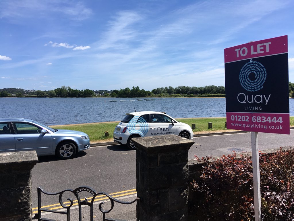 QuayLiving's tweet photo. The view from one of our rental properties today. #poolpark #property #estateagent https://t.co/IHZLLzCm3K