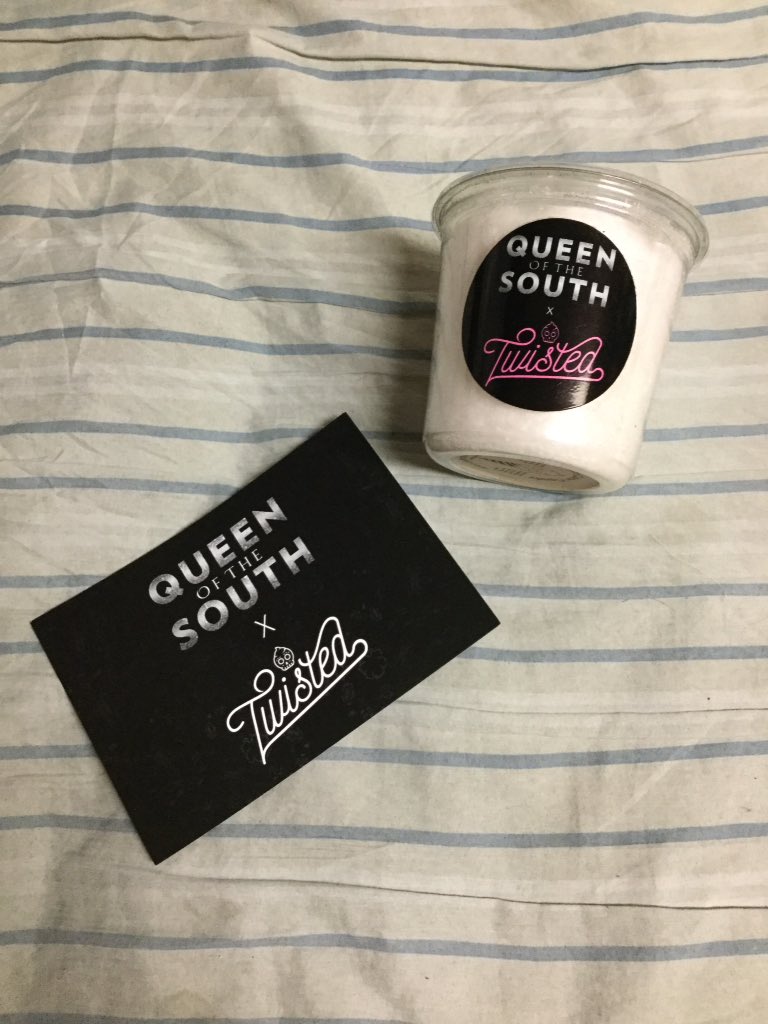 swax1's tweet photo. I would like to thank the @USA_Network and @twisted4sugar_c for this awesome @QueenOnUSA Churro Cotton Candy here #QueenOfTheSouth https://t.co/ulPnEwcZnY