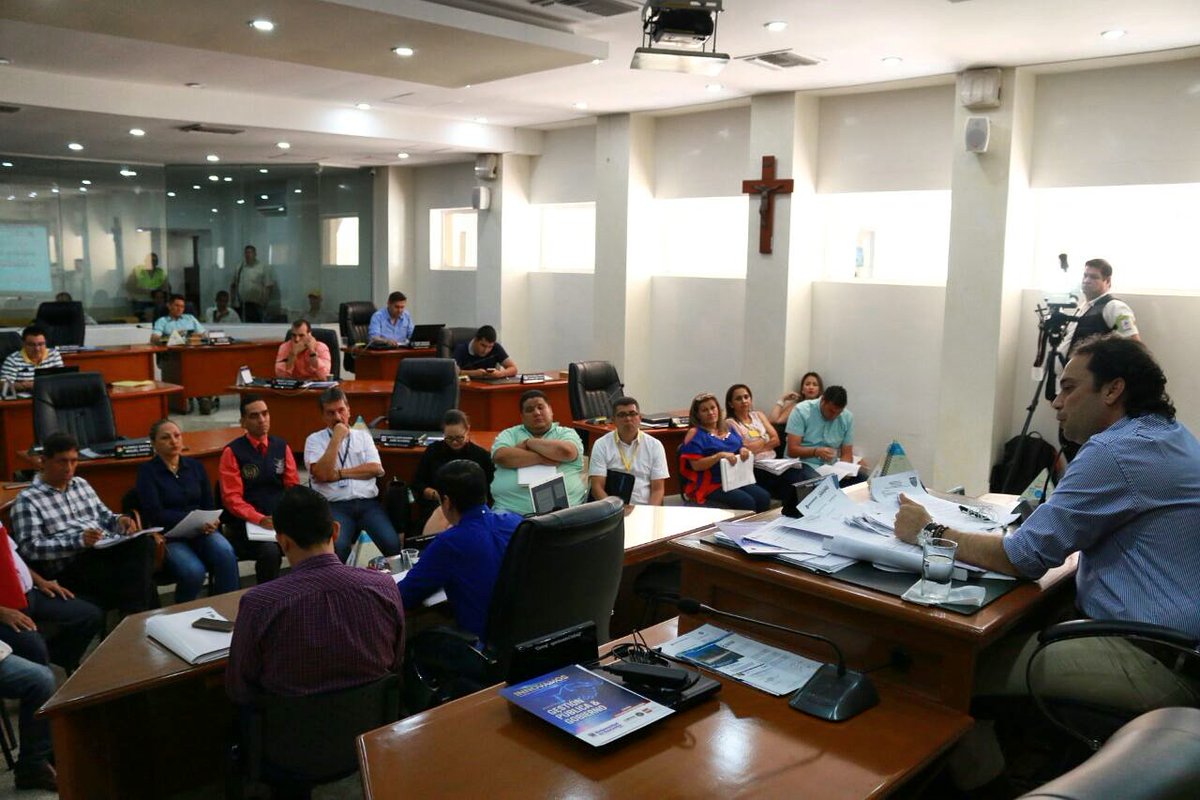 Concejocta's tweet photo. #AEstaHora @gobiernocucuta rinde informe en @Concejocta debido al uso y actual destinación del inmueble  en la vereda San José de la Vega,  corregimiento Buena Esperanza,  denominado Los Caballos de propiedad del municipio de San José de Cúcuta https://t.co/SVIXqKBfwi