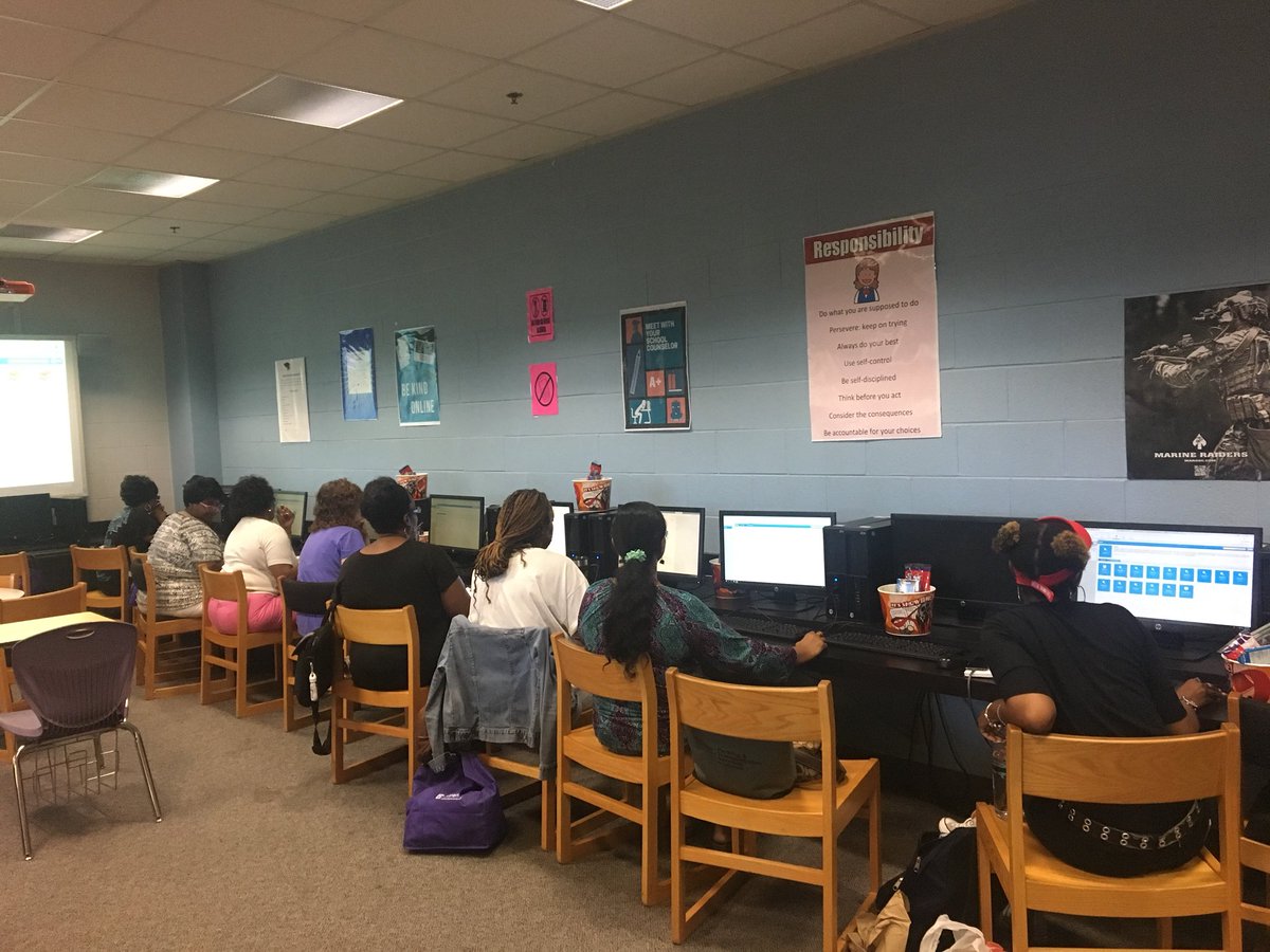 BeverlyPDX's tweet photo. Prepping for next school year with a great group of classroom teachers here in Jasper County. These educators are ready to use @learningdotcom Inquiry units when students return in August! https://t.co/kJhcHpeiY5