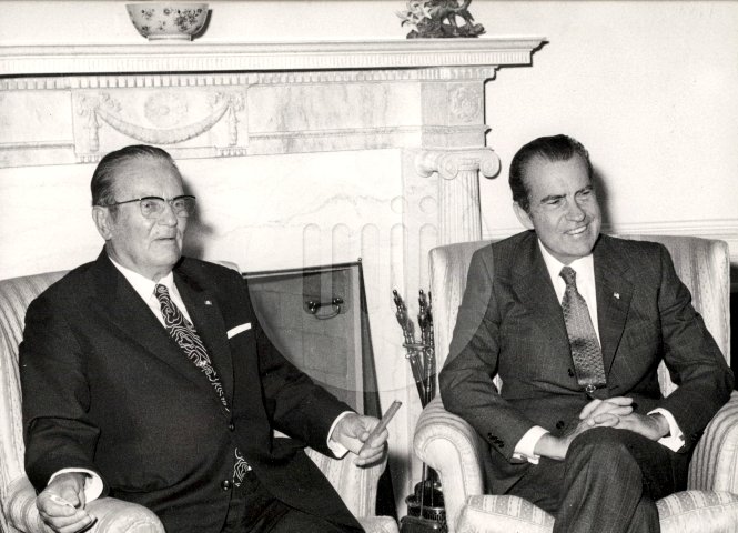 Broz1892's tweet photo. President Tito lighting a Cuban cigar, which were personally delivered to him by Fidel Castro, in the White House on an official state visit. Smoking is strictly forbiden in the White House. Sounds like a big middle finger in Nixon's face if you ask me. (1971.) https://t.co/NHfEqlQdnZ