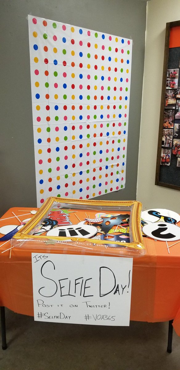 mattgrunik's tweet photo. Selfie table set up at the #yulee #homedepot Come get your #selfie on! #selfieday #voa365 @shandranewman60 @SarahFarrellTHD @PaTrinkal42 @56mcwilliams https://t.co/zYXhTxOS52