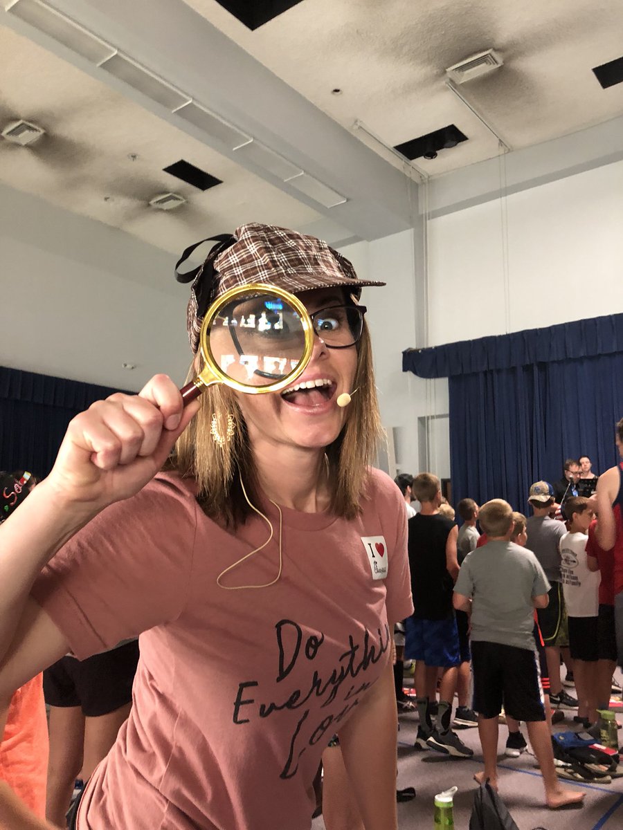 SDYCJKC's tweet photo. Our speaker @sarajodub is helping us find “The Missing Peace” this week. #sdycjkc2018 @SDCMBYouth https://t.co/ky1J412RBr