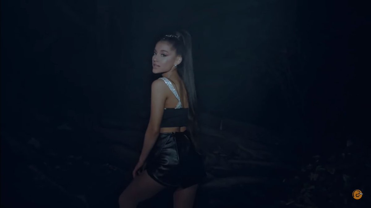 igorpatzlaff's tweet photo. uma beleza dessas
menina Ari sempre fazendo shoots nos clipes
#TheLightIsComingVideo https://t.co/pRznWxn5mj