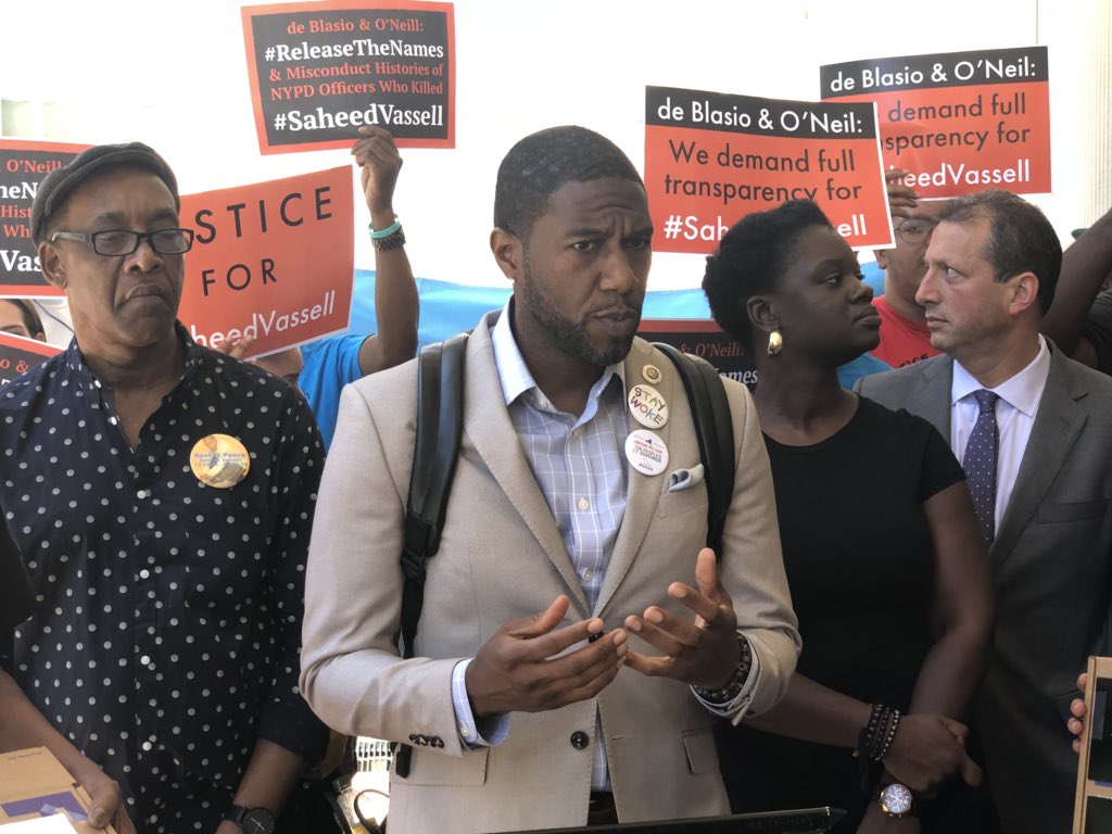 changethenypd's tweet photo. “We’ve said it repeatedly, we’ve gone backwards in terms of #NYPDtransparency, other cities routinely release the names of officers involved in killings; THIS city used to.” -@JumaaneWilliams #ReleaseTheNames #SaheedVassell https://t.co/gGX2uanF7H
