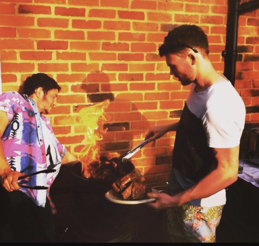 Next week we will be firing up the #BBQ Wednesday - Saturday from 3pm until 5pm! Join me and the guys for a few beers and a burger.
 
Showing off our outside area and outdoor bar in the sunshine ☀️ 

You can find the menu here... theboatinnlichfield.com/events

#Lichfield