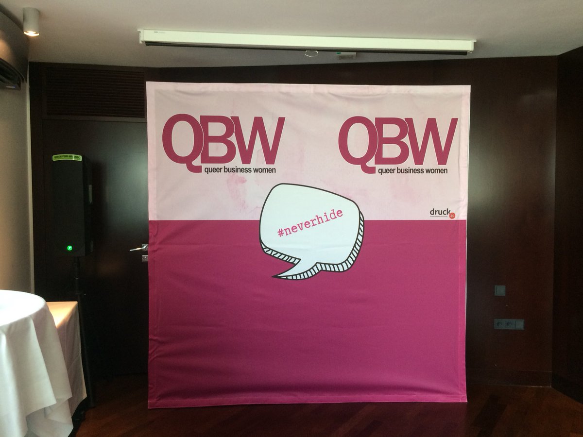 qbw's tweet photo. Für heute Abend ist schon alles bereit 🍾 https://t.co/u786rar47k