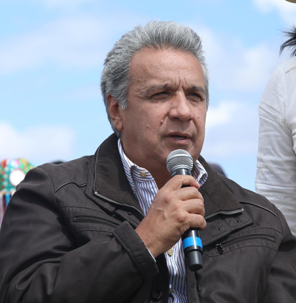ComunicacionEc's tweet photo. “No permitamos que estos saberes ancestrales se diluyan en el modernismo, quienes hemos hecho vida citadina a veces nos olvidamos de lo fundamental, ” @Lenin Moreno #IntiRaymi2018 https://t.co/NKQIOofAkY