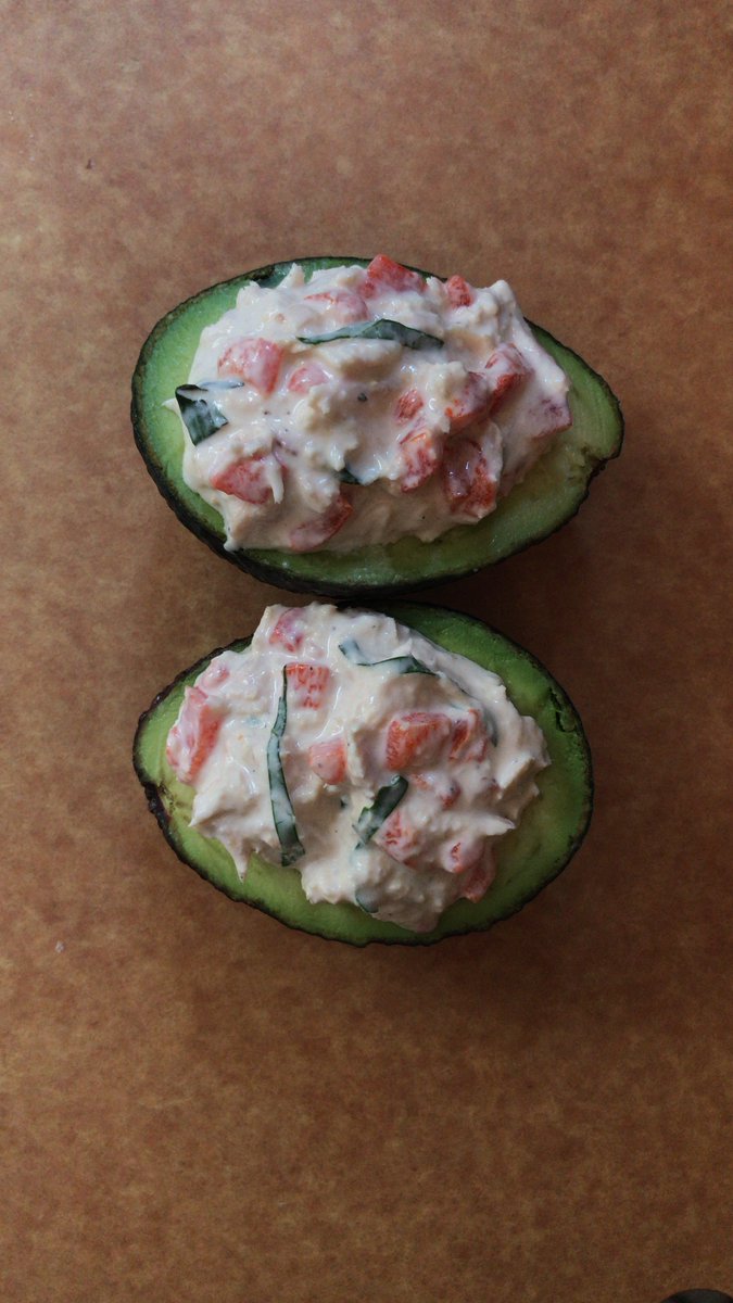 iamsuzychase's tweet photo. Tuna Stuffed Avocados
from
Real Life Dinners #Cookbook
by @msrachelhollis
๐ฅ
#CookerybytheBook #Podcast
#EveryCookbookHasAStory
#ChicTribe https://t.co/veM0Mc45OP